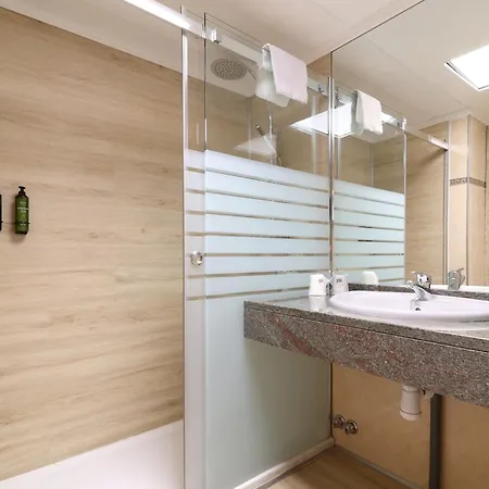Blu Aran Hotel 2*